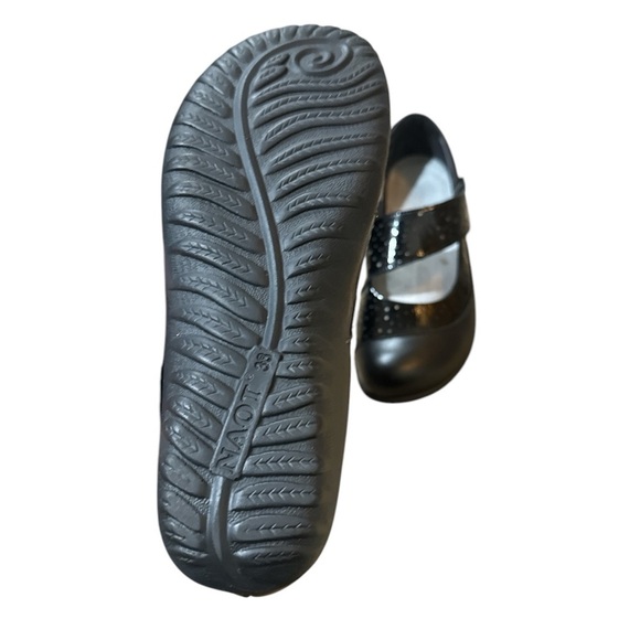 EUC - NAOT - Aroha Mary Jane Shoes - Size 38 - Picture 4 of 5